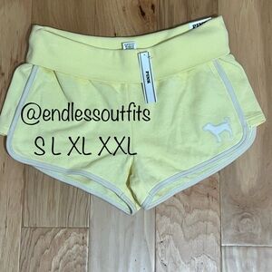 VS PINK MELLOW YELLOW TERRY SHORTS WITH DOG LOGO